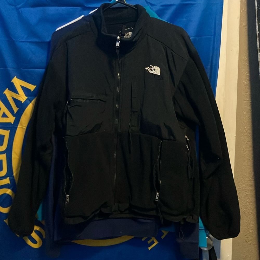 BLACK NORTH FACE JACKET